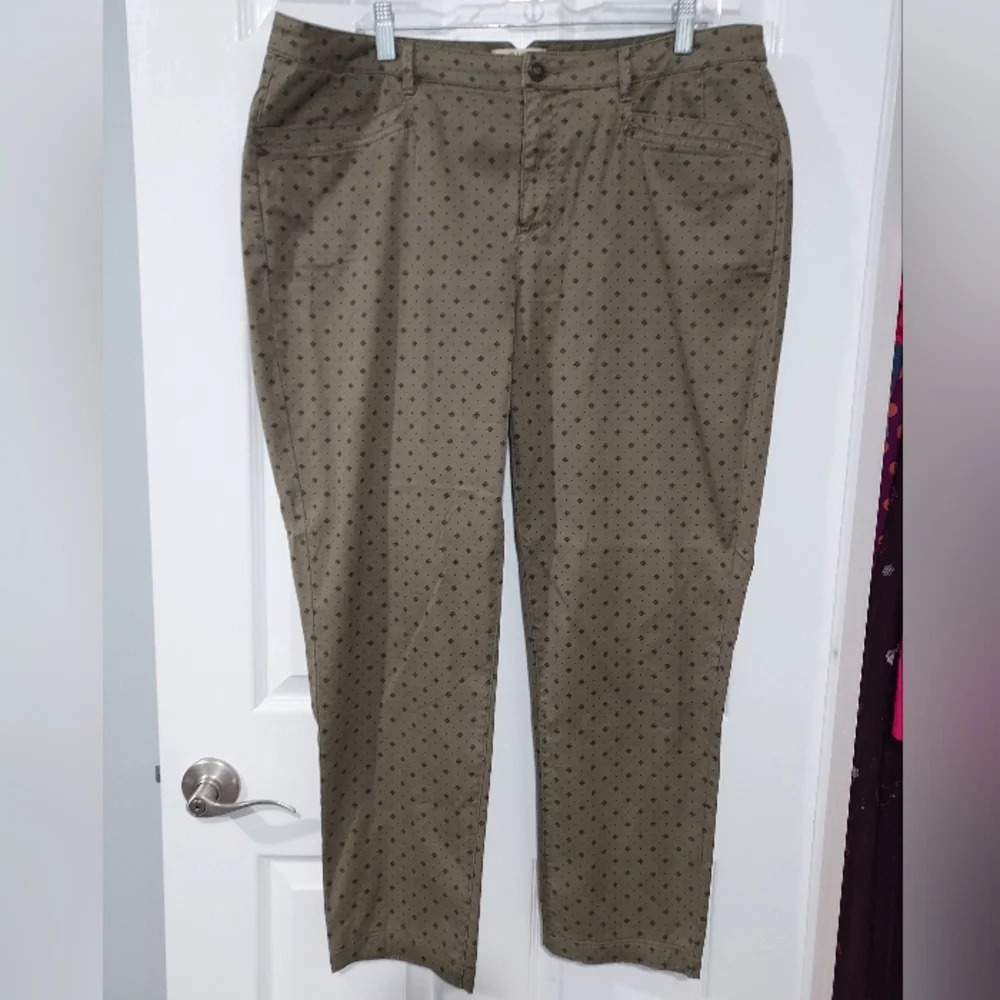 Orvis Olive Green w/ Black Printed Pants in Size 16